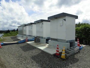 マエムラ第11発電所　キュービクル・パワコン設置